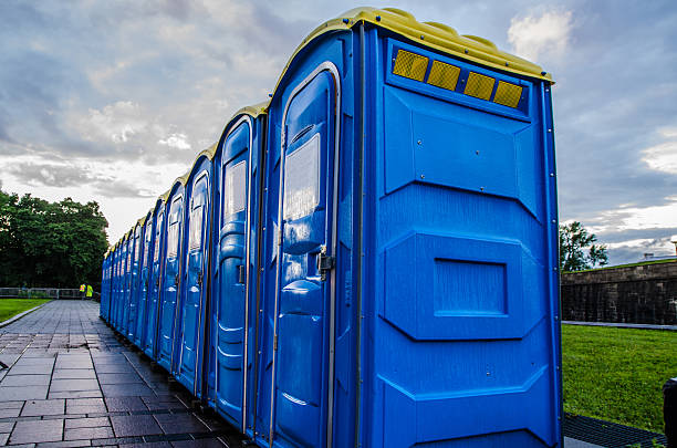 Best Affordable portable toilet rental  in Englewood, FL